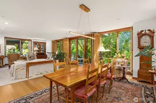 998 NE Vineyard Ln, Bainbridge Island, WA 98110 - Photo 12