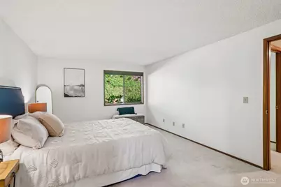 908 East Bay Drive NE #E-104, Olympia, WA 98506 - Photo 18