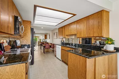 908 East Bay Drive NE #E-104, Olympia, WA 98506 - Photo 10
