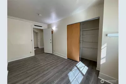4247 7th Avenue NE, Seattle, WA 98105 - Photo 12