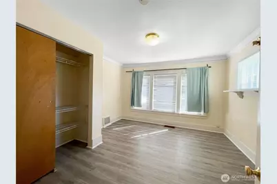 4247 7th Avenue NE, Seattle, WA 98105 - Photo 14
