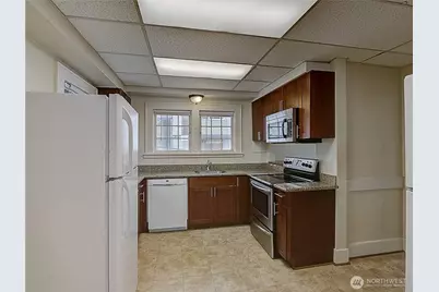 4247 7th Avenue NE, Seattle, WA 98105 - Photo 8