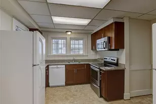4247 7th Ave NE, Seattle, WA 98105 - Photo 8