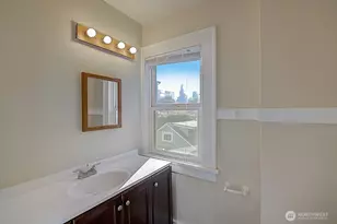 4247 7th Ave NE, Seattle, WA 98105 - Photo 18