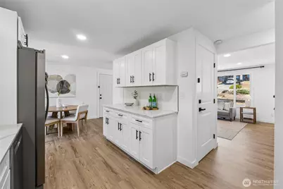 11823 12th Avenue S, Seattle, WA 98168 - Photo 12