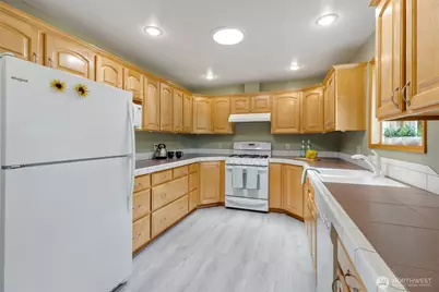 10615 SE 244th Street, Kent, WA 98030 - Photo 10