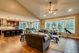 195 Buckingham Dr, Woodland, WA 98674 - Photo 2