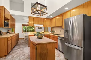 3229 NE 87th St, Seattle, WA 98115 - Photo 4