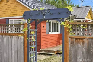 7687 Francis Ln, Blaine, WA 98230 - Photo 2