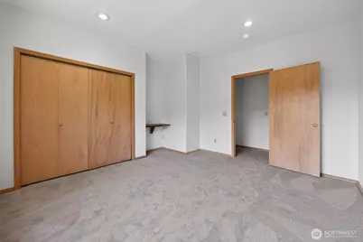 18432 W Lake Desire Drive SE, Renton, WA 98058 - Photo 30
