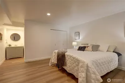901 129th Place NE, Bellevue, WA 98005 - Photo 30