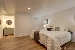 901 129th Pl NE, Bellevue, WA 98005 - Photo 30