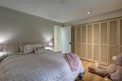 901 129th Place NE, Bellevue, WA 98005 - Photo 18