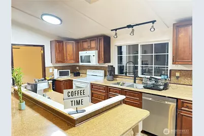 21644 Old Hwy 99 SW, Centralia, WA 98531 - Photo 10