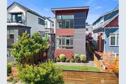8347 12th Avenue NW, Seattle, WA 98117 - Photo 2