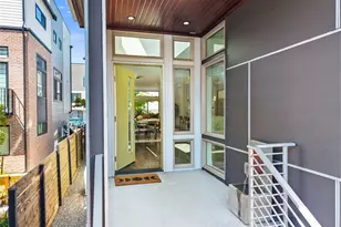 8347 12th Ave NW, Seattle, WA 98117 - Photo 4