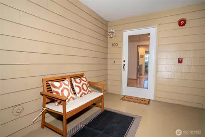 2811 14th Avenue W #100, Seattle, WA 98119 - Photo 4