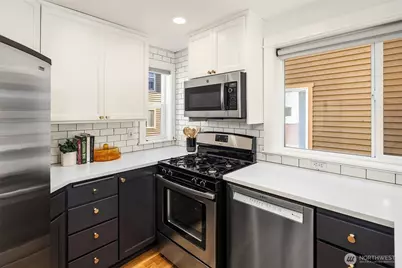 4315 Linden Avenue N #A, Seattle, WA 98103 - Photo 20