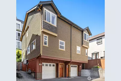 4315 Linden Avenue N #A, Seattle, WA 98103 - Photo 2