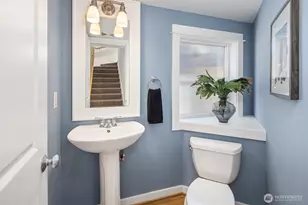 4315 Linden Ave N, Seattle, WA 98103 - Photo 22