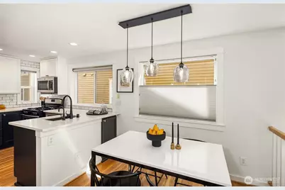 4315 Linden Avenue N #A, Seattle, WA 98103 - Photo 16