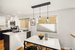 4315 Linden Ave N, Seattle, WA 98103 - Photo 16