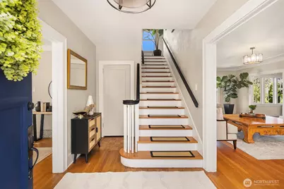 2414 Belvidere Avenue SW, Seattle, WA 98126 - Photo 4