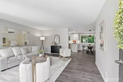 9925 NE 204th Place, Bothell, WA 98011 - Photo 4