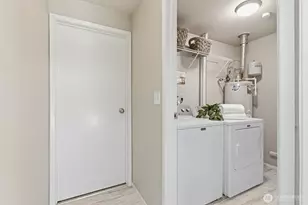 9925 NE 204th Pl, Bothell, WA 98011 - Photo 18