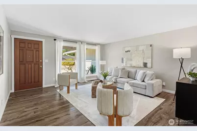 9925 NE 204th Place, Bothell, WA 98011 - Photo 6