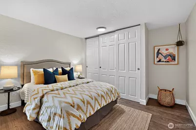 25004 Lake Fenwick Road S #33, Kent, WA 98032 - Photo 6