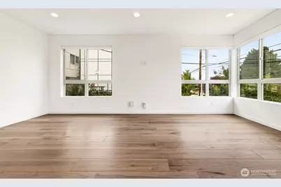 4767 35th Avenue S, Seattle, WA 98118 - Photo 14