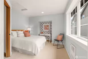 9121 23rd Ave NE, Seattle, WA 98115 - Photo 14