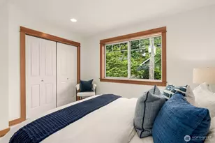 9121 23rd Ave NE, Seattle, WA 98115 - Photo 16
