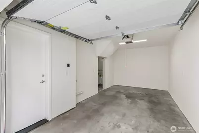 12524 15th Avenue NE #B, Seattle, WA 98125 - Photo 24