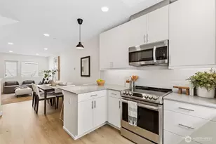 12524 15th Ave NE, Seattle, WA 98125 - Photo 8