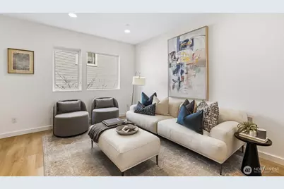 12524 15th Avenue NE #B, Seattle, WA 98125 - Photo 2