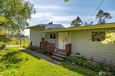 941 Diane Avenue, Oak Harbor, WA 98277 - Photo 12