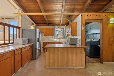941 Diane Avenue, Oak Harbor, WA 98277 - Photo 22