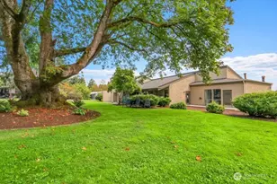 18425 NE 95th St, Redmond, WA 90852 - Photo 14