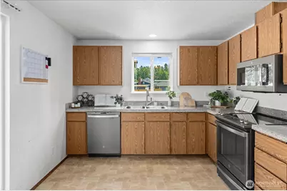 8115 145th Drive SE, Snohomish, WA 98290 - Photo 6