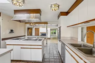 1027 Crestwood Ln, Fircrest, WA 98466 - Photo 10