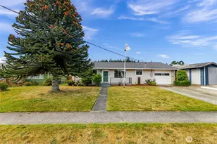 1505 39th St, Anacortes, WA 98221 - Photo 2