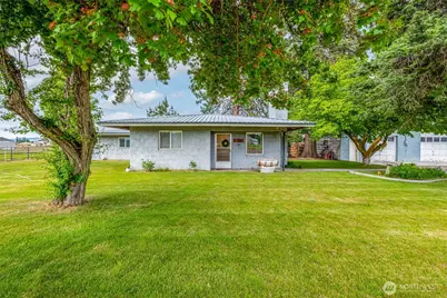 2775 4th Street SE, East Wenatchee, WA 98802 - Photo 30
