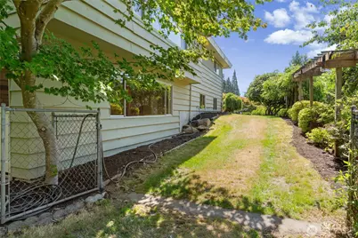 7301 179th Street SW, Edmonds, WA 98026 - Photo 28