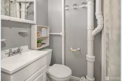 11754 Riviera Place NE, Seattle, WA 98125 - Photo 30