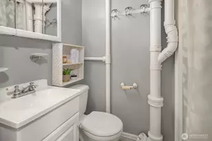 11754 Riviera Pl NE, Seattle, WA 98125 - Photo 30