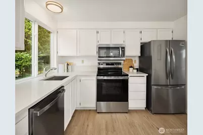 21006 NE 18th Place, Sammamish, WA 98074 - Photo 10