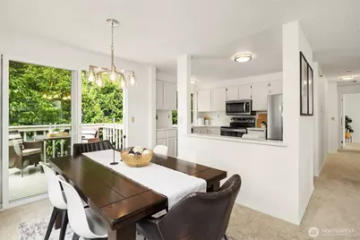21006 NE 18th Place, Sammamish, WA 98074 - Photo 6