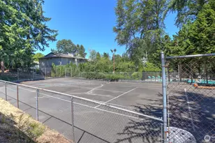 17431 Ambaum Blvd S, Burien, WA 98148 - Photo 20